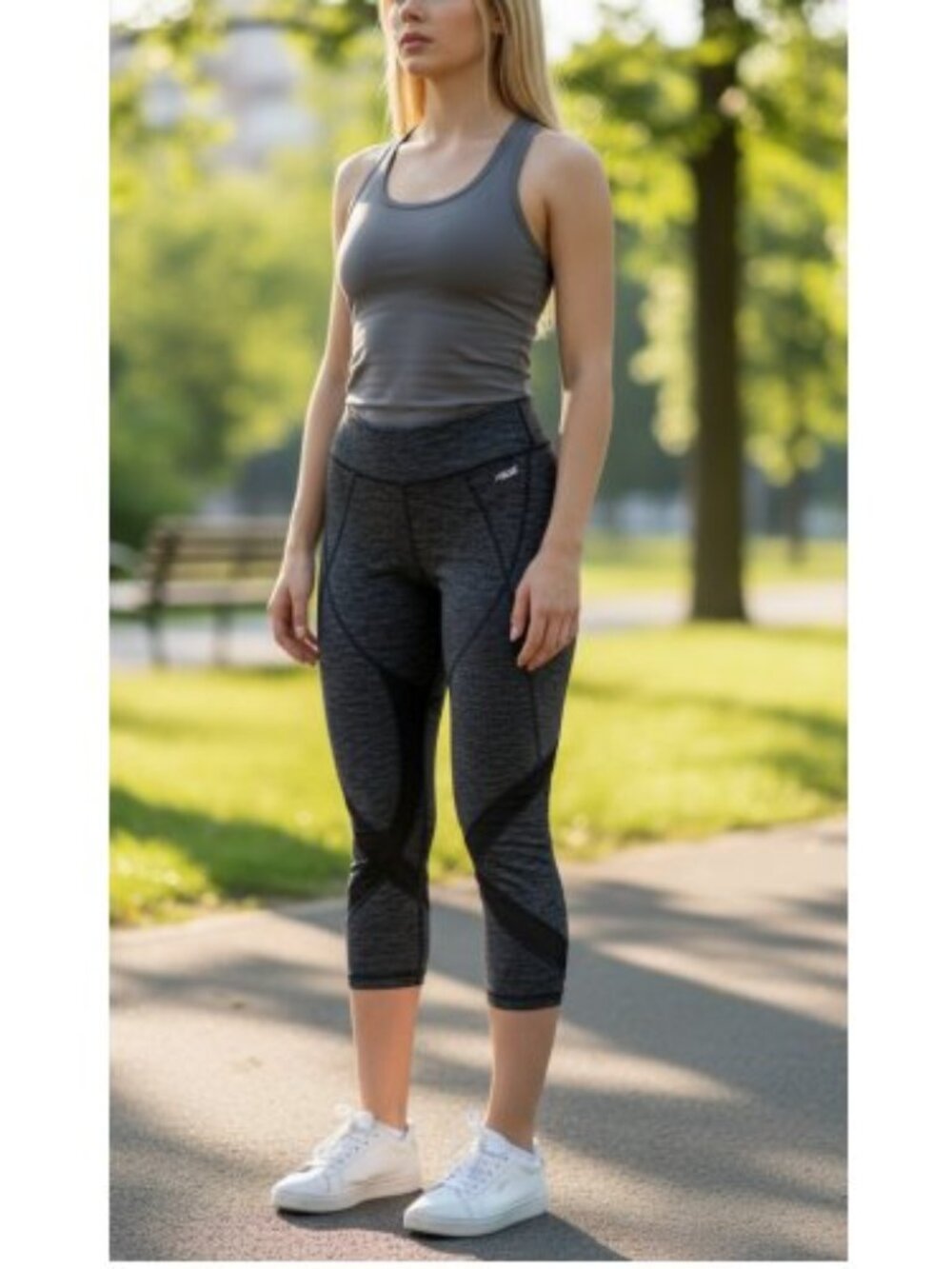 AVIA Black and Gray Mesh Accent Capri Length Yoga Leggings Ladies MEDIUM